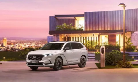 Honda CR-V 2023 chính thức ra mắt, bao gồm tùy chọn hybrid tự sạc và plug-in hybrid