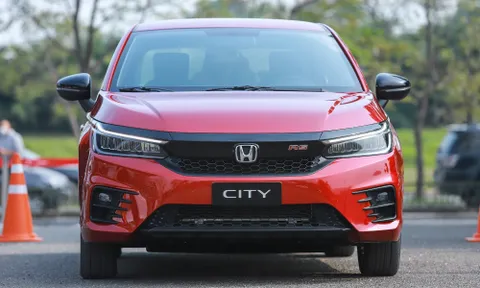 Phân khúc sedan hạng B tháng 4/2023: Honda City “soán ngôi” Hyundai Accent