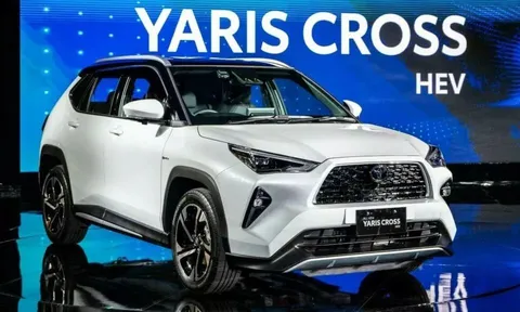 Toyota Yaris Cross 2023 ra mắt: Có bản hybrid, sẵn sàng cạnh tranh Creta, HR-V