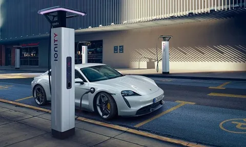 Porsche sản xuất xe điện di chuyển hơn 1.300km, sạc 80% chưa đầy 15 phút