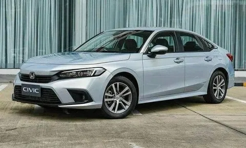 Ngồi hàng ghế sau trên xe sedan liệu có thực sự an toàn?