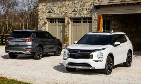 Mitsubishi Outlander xoay mình thành con Át chủ bài khi mang về lợi nhuận khủng cho hãng