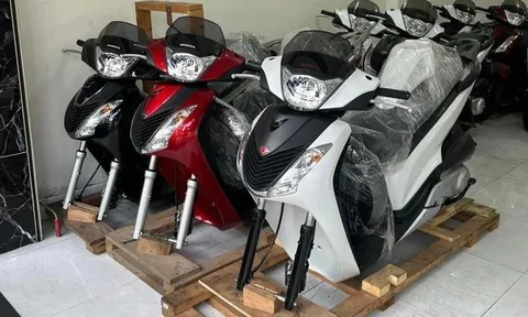 Honda SH 150i đời 2012 gây "sốc" khi hét giá gần 1.5 tỷ, ngang ngửa Mercedes-Benz C-Class