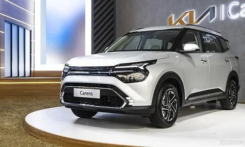 Đối thủ của Mitsubishi Xpander giảm giá mạnh, cao nhất lên tới 60 triệu đồng