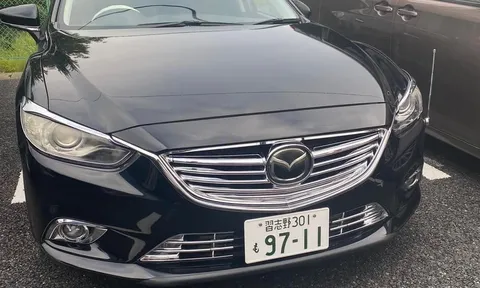 Giật ngửa Mazda6 đời 2013 rao bán chỉ 75 "củ"