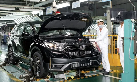 Xe ô tô lắp ráp trong nước sẽ được giảm 50% lệ phí trước bạ