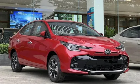 Toyota Vios tiếp tục giảm giá, so kè thứ hạng với Hyundai Accent