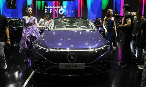Xe điện Mercedes sắp bán tại Việt Nam gặp lỗi tự động "cúp điện", tăng khả năng xảy ra tai nạn