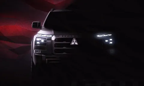 Mitsubishi Triton thế hệ mới ‘nhá hàng’ thiết kế, liệu có đủ sức đấu Ford Ranger khi về Việt Nam?