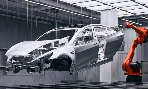 Tesla gây "sốc" khi lắp ráp xe điện chỉ trong vòng 45 giây