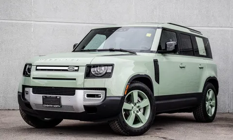 Land Rover Defender bản kỷ niệm 75 năm ra mắt màu xanh ngọc, hợp người mệnh mộc