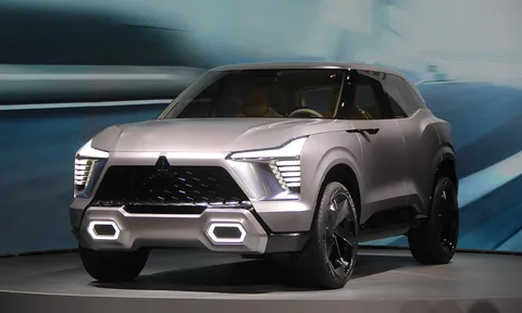 Mitsubishi XFC Concept lộ tên gọi chính thức cho bản thương mại?