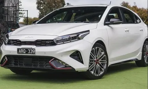 Kia K3 lộ diện thiết kế mới, sự kết hợp khéo léo giữa EV9 và Seltos