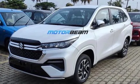 Suzuki Invicto - Xe MPV dùng chung nền tảng với Toyota Innova 2023