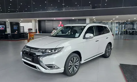 Xe Mitsubishi hưởng ưu đãi kép, khách hàng tiết kiệm đến cả trăm triệu