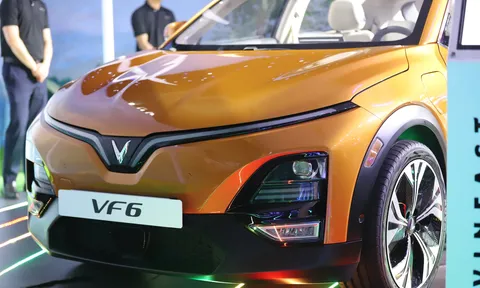 "Hàng nóng" VinFast VF6 ra mắt, cơn gió mới trong phân khúc SUV hạng B