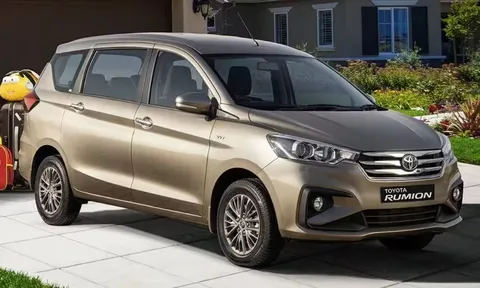 MPV giá rẻ của Toyota giới thiệu bản nâng cấp, giá quy đổi chỉ ngang Hyundai i10