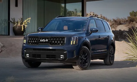 SUV cỡ lớn của KIA cỡ hẹn với Việt Nam được nâng cấp với diện mạo hầm hố