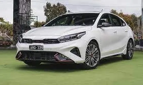 KIA K3 2024 âm thầm được hãng nâng cấp, thêm trang bị đấu Mazda3