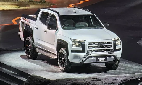 Mitsubishi Triton 2024 chính thức ra mắt, lột xác toàn diện từ đấu Ford Ranger