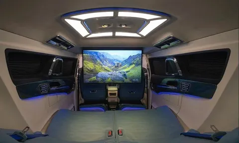 Toyota Innova 2023 "lên đồ" như xe sang, thoát mác xe dịch vụ