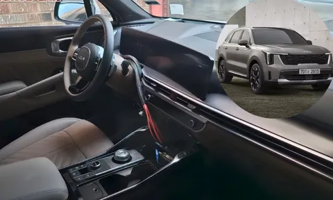 Kia Sorento 2024 hé lộ nội thất thực tế: Nâng cấp như xe sang, thêm trang bị so kè Hyundai SantaFe