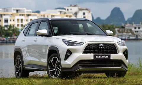 Toyota Yaris Cross 2023 sắp về Việt Nam, khách mua xe sớm nhận ưu đãi "khủng"