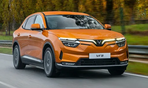 Hơn 1600 xe điện VinFast VF8 bán ra trong 8 tháng đầu năm 2023 tại thị trường Mỹ