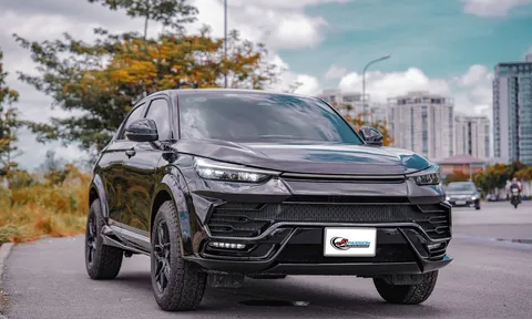 Honda HR-V "hô biến" thành siêu xe Lamborghini Urus cực chất