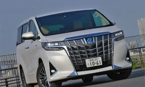 Vừa ra mắt đã cháy hàng, "chuyên cơ tiền tỷ" nhà Toyota chấp nhận ngừng đơn đặt cọc