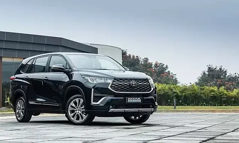 Khách hàng muốn sở hữu Toyota Innova mới phải chờ tới hơn 1 năm