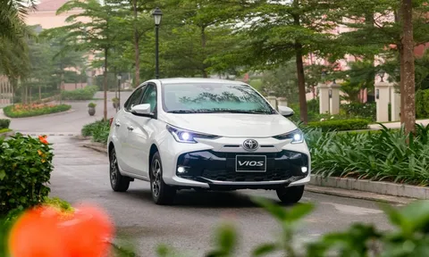 "Ông hoàng một thời" Toyota Vios chạm đáy cuộc đua, chịu thua đàn em Mitsubishi Attrage