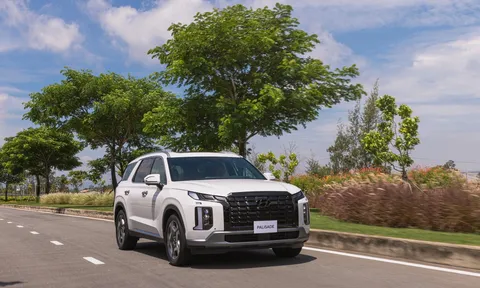 Hyundai Palisade "ngã giá" chỉ từ 1.4 tỷ, ngang ngửa "đàn em" SantaFe