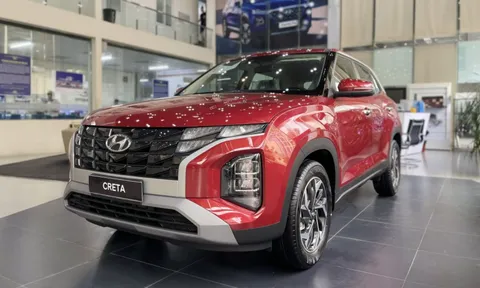 Hyundai Creta bản cao "hô giá" dưới 700 triệu đồng, Toyota Yaris Cross vừa ra mắt đã gặp khó