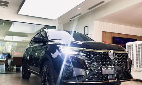 Cận cảnh MG RX5 có mặt tại đại lý trước ngày ra mắt, đối thủ Mazda CX-5 nhưng có giá ngang đàn em Hyundai Creta