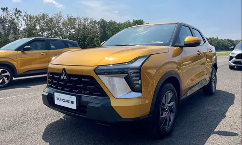 Lộ diện Mitsubishi Xforce bản tay lái thuận, chờ ngày về Việt Nam đấu Toyota Yaris Cross