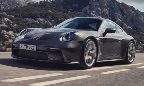 Porsche ra chính sách bán hàng siêu "dị", dân đầu cơ hết đường kiếm lời