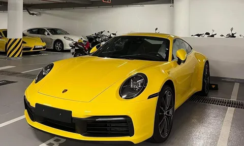 Porsche 911 2021 "lỗ" nhẹ 3 tỷ sau khi chạy lướt 5.000 km