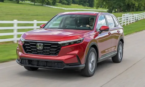 Honda CR-V 2024 hé lộ nhiều trang bị mới, đọ công nghệ cùng Mazda CX-5