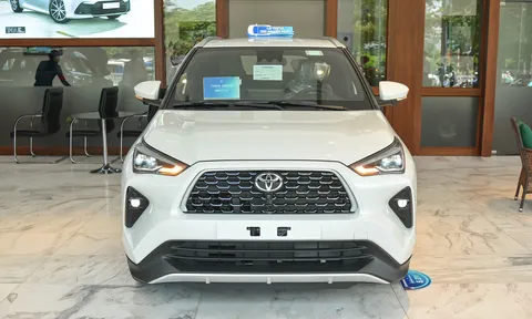 Toyota Yaris Cross nhận ưu đãi kép đến cả trăm triệu đồng, quyết "giành khách" từ Seltos và Creta