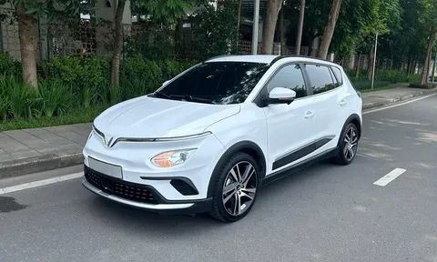 VinFast VF e34 "siêu lướt" lăn bánh 2.000 km rao bán giá rẻ bất ngờ
