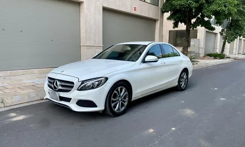Mercedes Benz C200 cũ rao bán ngang giá Honda City mới sau 7 năm sử dụng
