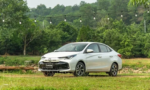 Toyota Vios bám đuổi sát sao Hyundai Accent, bỏ xa Honda City trong cuộc đua doanh số tháng 10