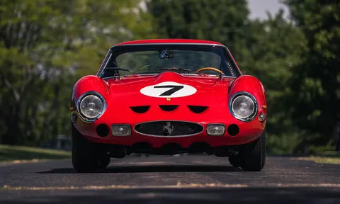 Chân dung chiếc siêu xe Ferrari bán đấu giá đắt nhất lịch sử với hơn 1,2 nghìn tỷ đồng