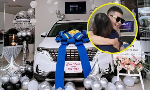 Trai đẹp tuyển U23 Việt Nam "tậu" xế hộp tiền tỷ tặng bố mẹ