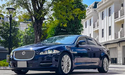 Có nên mua "báo chồm" Jaguar XJL 2015 khi mất giá tới hơn 3 tỷ đồng?