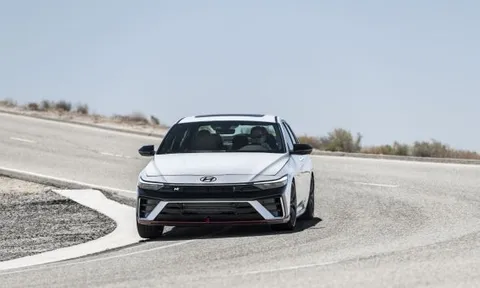 Hyundai Elantra N 2024 xuất hiện trong diện mạo mới đầy cuốn hút