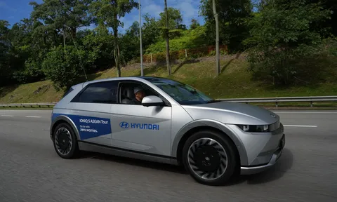 Hyundai Ioniq 5 bắt đầu hành trình dài 2.751 km từ Singapore đến Việt Nam