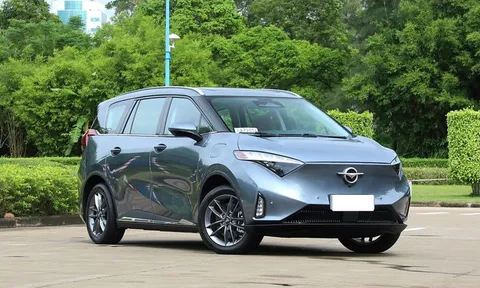 MPV 7 chỗ chạy điện bất ngờ lộ thông số trước khi ra mắt Việt Nam