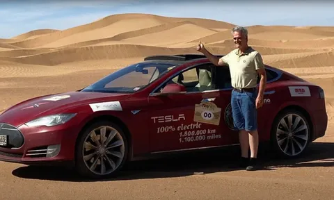 Chủ xe điện Tesla mạnh tay chi hàng tỷ đồng để "nuôi xe" đi du lịch